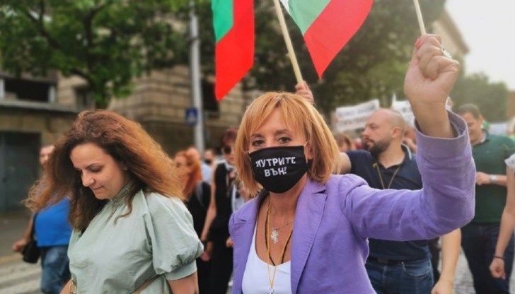 Преговаряме с ДБ и Слави Трифонов, за да демонтираме Борисов от власт