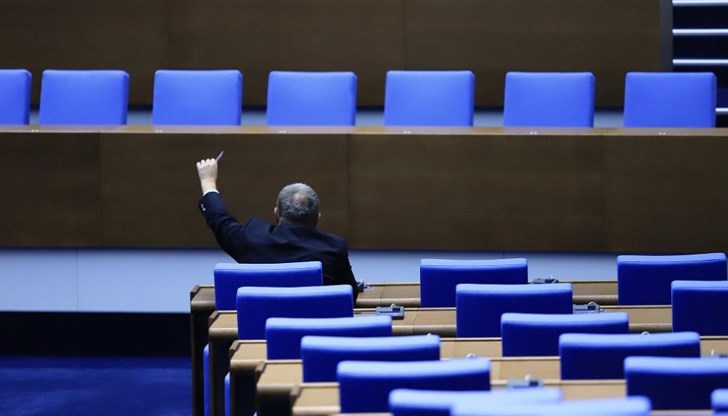 Народните избраници, посочили налични парични средства в размер над 100 000 лв. са общо 21 Народните избраници, посочили налични парични средства в размер над 100 000 лв. са общо 21