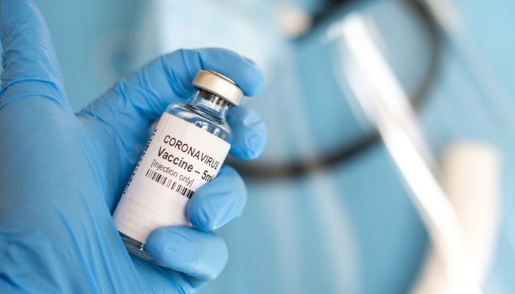 Здравният министър проф. Костадин Ангелов обяви, че ваксините няма да са задължителни