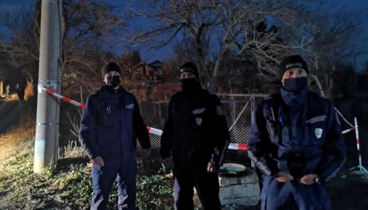 Работи се по всички версии. Дори грабеж не е изключен, макар че не са забелязани липси във вилата, а никой не е пипнал бижутата на жената. Не се изключва да са умъртвени и заради стар имуществен спор