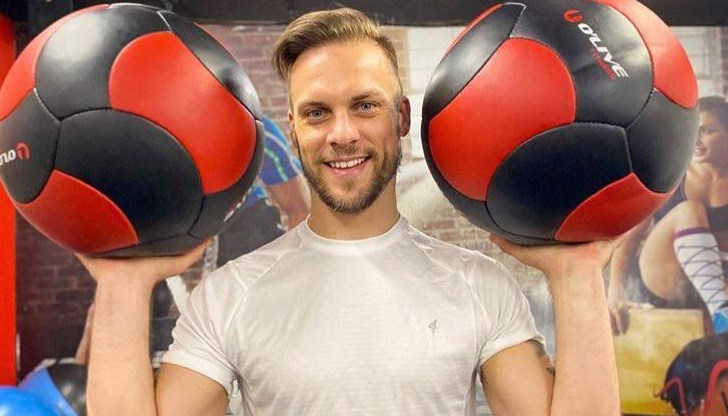 "Засега се чувствам добре и се надявам така да остане", написа бившият футболист "Засега се чувствам добре и се надявам така да остане", написа бившият футболист