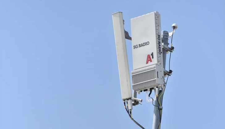 Новата мрежа е достъпна за абонати с договор за мобилна услуга към А1, без клиентите на предплатени карти и тези на bob Новата мрежа е достъпна за абонати с договор за мобилна услуга към А1, без клиентите на предплатени карти и тези на bob