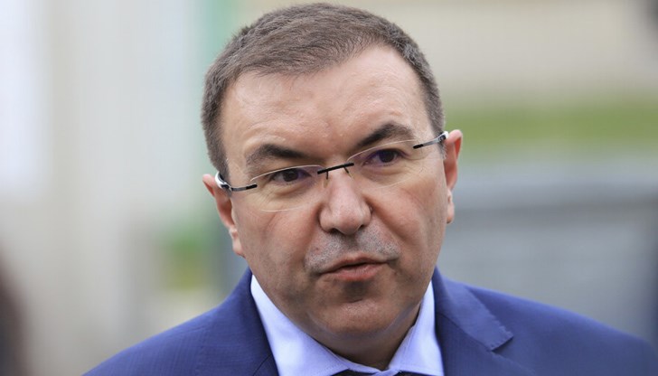 По-рано проф. Костадин Ангелов обяви, че е внесъл предложение в Министерски съвет за налагане на нови ограничения в седем точки, като се очаква те да влязат в сила още от 27 ноември