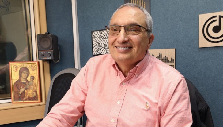 Според него македонците се опитват чрез европейските държави да окажат натиск върху София за промяна в нашата позиция Според него македонците се опитват чрез европейските държави да окажат натиск върху София за промяна в нашата позиция