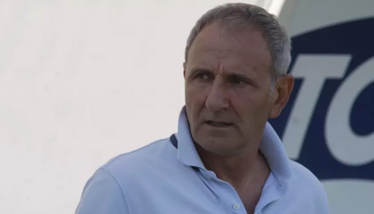 61-годишният спец бе диагностициран с коронавирус 61-годишният спец бе диагностициран с коронавирус