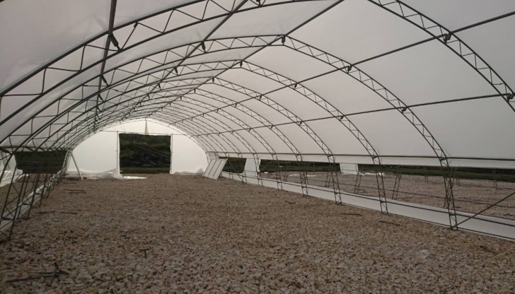 Последната от трите конструкции се очаква да бъде завършена днес