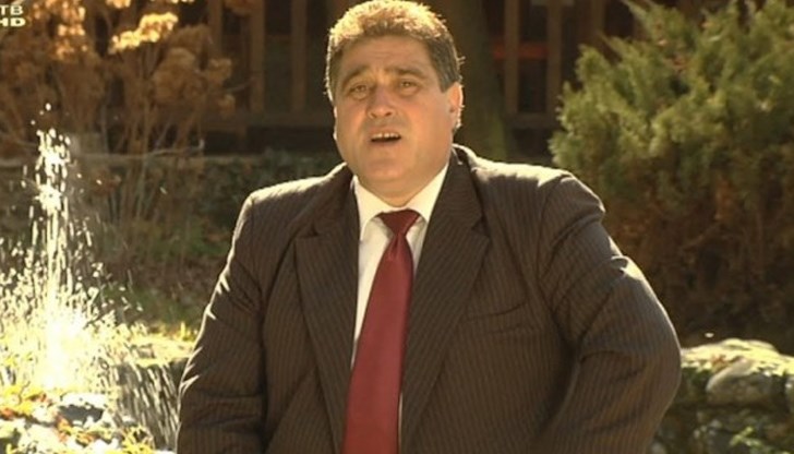 Черната вест натъжи хилядите негови фенове, които десетилетия се наслаждаваха на македонските народни песни, които изпълняваше