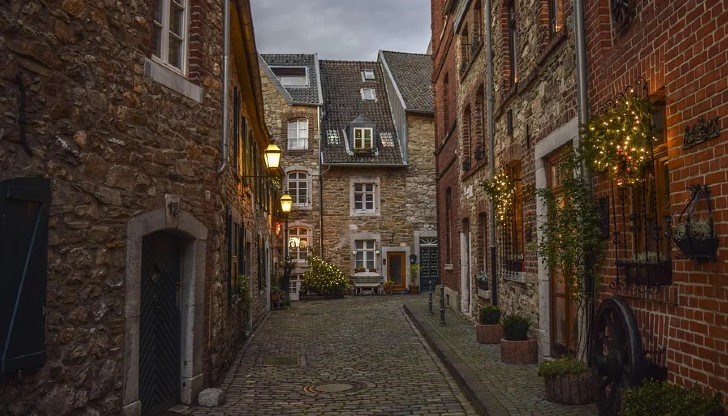 В Германия ще забранят фойерверките, Франция - без ресторанти