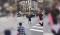 Шофьорка се вряза в група протестиращи в Манхатън