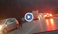 Тир и кола катастрофираха край Велико Търново, пострада бебе на 40 дни