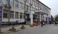 Мъж почина на стол пред болница във Варна, трупът му престоя там повече от час