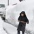 Рекорден снеговалеж в Япония, армията помага на хората