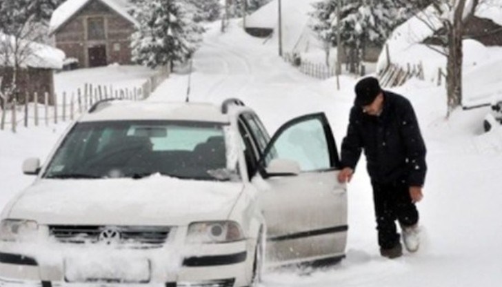 Снежна буря и силни ветрове вилнеят в Хърватия, Сърбия и Черна гора