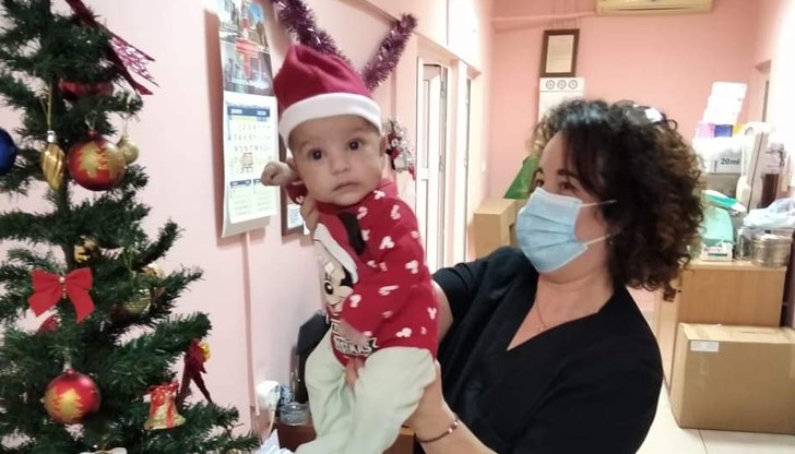 Цели 21 дни малкият Любомир е бил далеч от своите родители