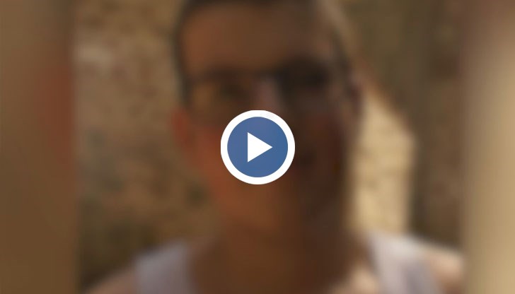 Преди седем години момчето внезапно губи и баща си