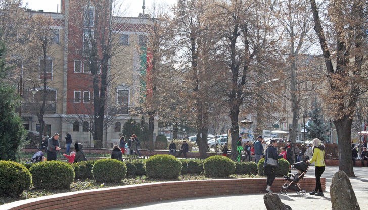 16.2 градуса на сянка измериха от метеорологичната обсерватория в Хасково