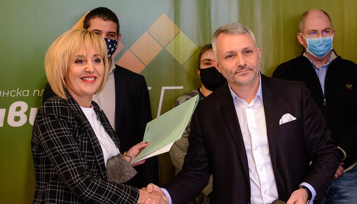 Отровното трио не се радват вече на широка подкрепа от обществото заради коалицията си с Мая Манолова Отровното трио не се радват вече на широка подкрепа от обществото заради коалицията си с Мая Манолова