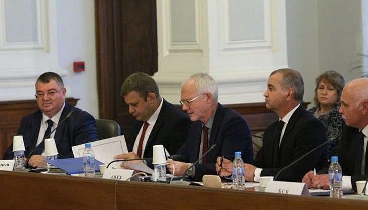 Мярката "Запази ме" също се удължава, ще бъде 75 % от осигурителния доход за октомври