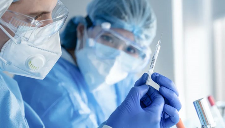 Д-р Маргарита Николова уточнява, че ваксинацията се очаква да се случи през януари, когато би трябвало да пристигнат ваксините