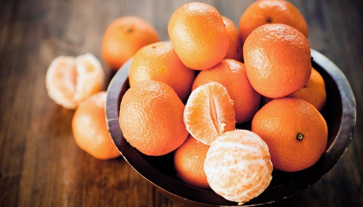 Обилната консумация на цитрусовия плод може да бъде опасна за хората с алергии, страдащите от затлъстяване, диабет или със стомашно-чревни заболявания, предупреждава диетолог