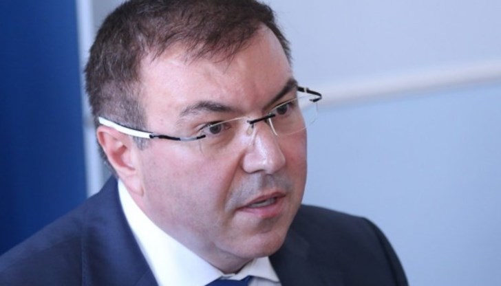 Здравният министър е против ресторантите в хотелите да работят на Нова година до 00:30 часа Здравният министър е против ресторантите в хотелите да работят на Нова година до 00:30 часа