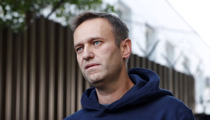 Критикът на Кремъл бе осъден условно на три години и половина затвор по дело за присвояване на пари