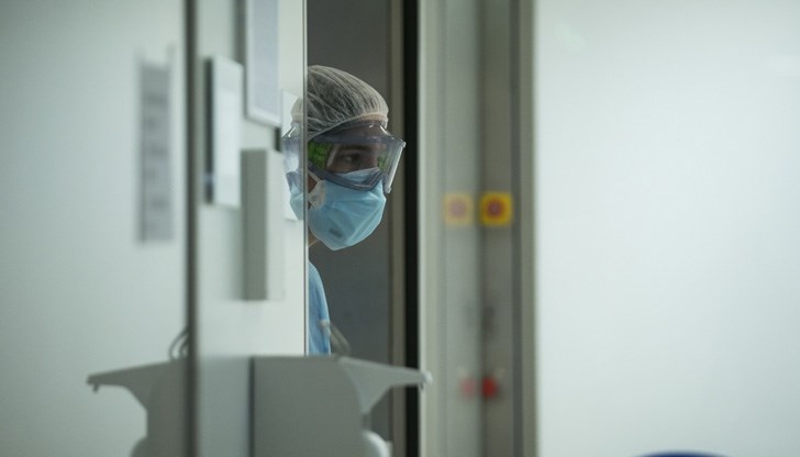 Броят на заразените нараства неудържимо