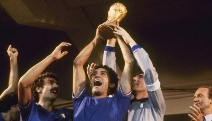 Героят на Италия от Световното първенство през 1982 г. Паоло Роси почина на 64-годишна възраст