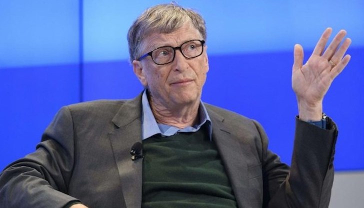 Гейтс вярва, че епидемиологичната ситуация ще се подобри с помощта на усъвършенствани медицински лечения и както той каза, „невероятните" ваксини Гейтс вярва, че епидемиологичната ситуация ще се подобри с помощта на усъвършенствани медицински лечения и както той каза, „невероятните" ваксини