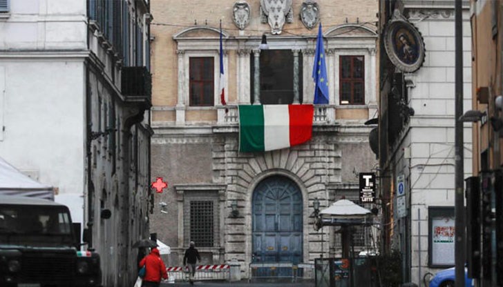 Ограничителните мерки предполагат забрана на всяко ненужно движение на населението