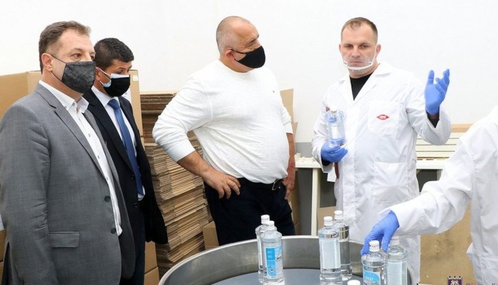 Основателят на фирмата Евгени Костадинов се е разделил с част от акциите си под натиск на политико-икономически кръг, свързан с бившия депутат от ДПС Камен Костадинов, който е от бизнес лобито в движението около Делян Пеевски, както и на хора във и около ГЕРБ Основателят на фирмата Евгени Костадинов се е разделил с част от акциите си под натиск на политико-икономически кръг, свързан с бившия депутат от ДПС Камен Костадинов, който е от бизнес лобито в движението около Делян Пеевски, както и на хора във и около ГЕРБ