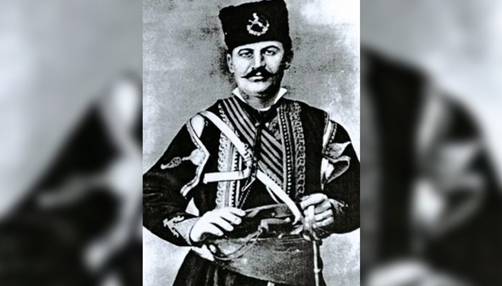 Родното му място е българското село Доганхисар