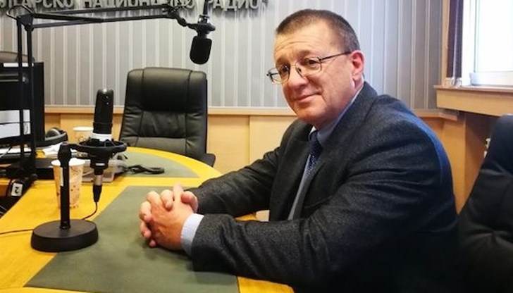 Много по-важно е с нашите братя да бъдем по-близки, а разширяването на ЕС може и да почака Много по-важно е с нашите братя да бъдем по-близки, а разширяването на ЕС може и да почака