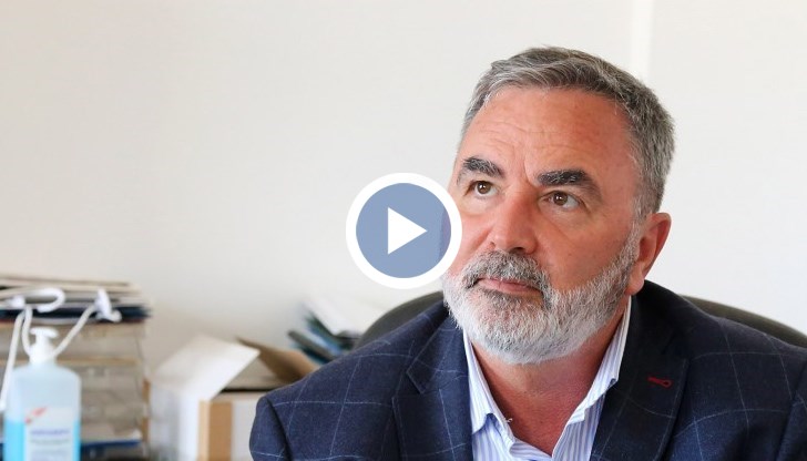 Относно 14-дневната заболеваемост той посочи, че за пръв път от няколко седмици тя е спаднала под 600