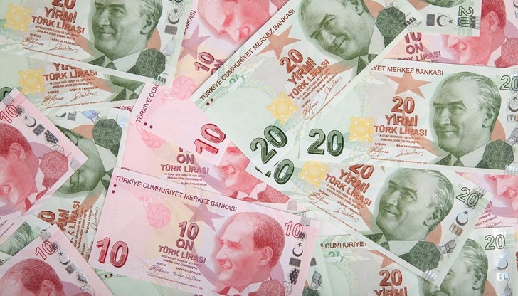 Брутната минимална месечна работна заплата през 2021 г. ще бъде 3557 турски лири, което се равнява на около 391 евро