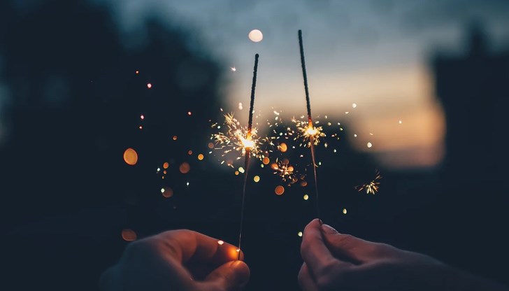 Специалистът съветва да имате под ръка аспирин и нитроглицерин под формата на спрей или хапче. Тези лекарства могат да помогнат на хората със сърдечно-съдови заболявания