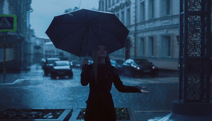 През почивните дни ще остане сравнително топло за средата на декември, особено в Източна България