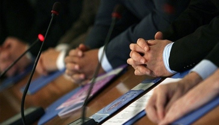 Това ще стане на онлайн заседание