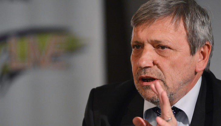 "Друг маниер на работата на прокуратурата е свързан с европейските субсидии. При разпределението им съществуват два модела - държавата ги дава или на приятели или не ги дава на неприятели, или на неутрални субекти" казва Станчев