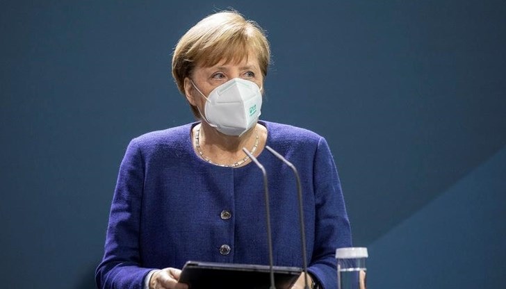 Германският канцлер иска да се обсъди затваряне на училищата и магазините
