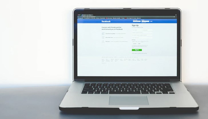 Причината, която компанията дава, са нови правила, които влизат в сила в рамките на Европейския съюз Причината, която компанията дава, са нови правила, които влизат в сила в рамките на Европейския съюз