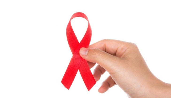 По данни на СЗО близо 38 млн. души в света живеят с ХИВ