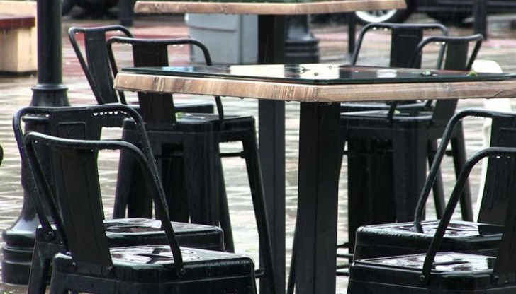 Притесненията са, че прекратяването ще донесе още по-голям спад в приходите на общината, тъй като всяко разрешително е обвързано с такса