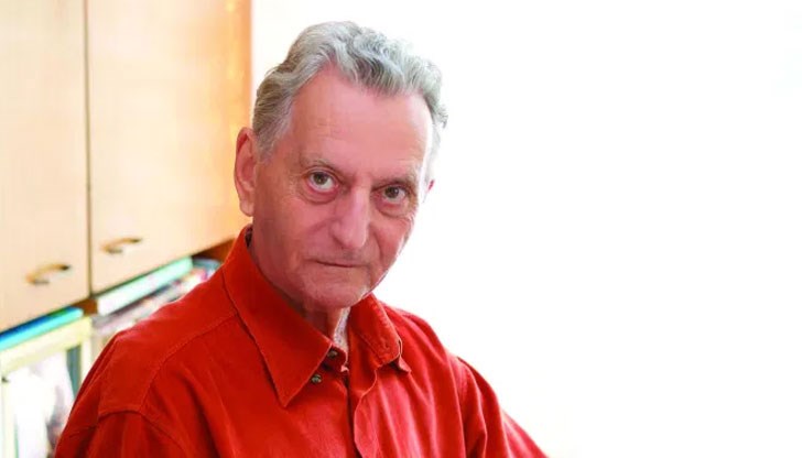 Изтъкнатият литературен историк, критик и изследовател, университетски преподавател, писател и преводач е починал днес Изтъкнатият литературен историк, критик и изследовател, университетски преподавател, писател и преводач е починал днес