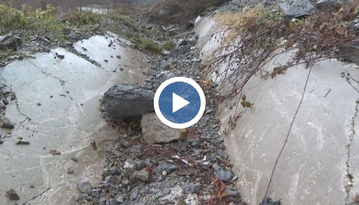 Много се изплашихме, бяхме с децата си в колата, но слава богу бяхме наред, разказва бащата