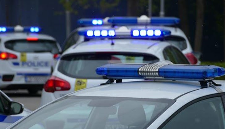 Младежът подлуди полицаите, които го преследваха като в полицейски екшън из русенските улици