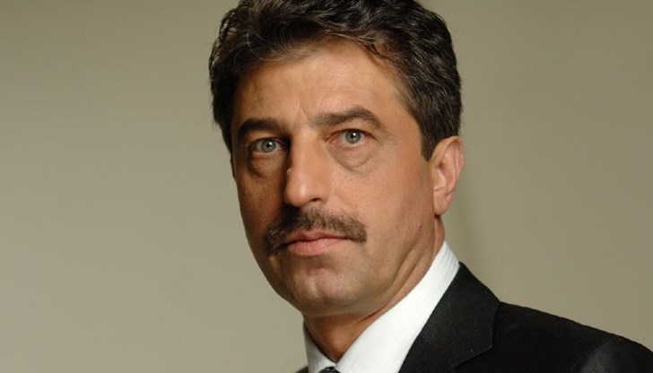 Демонтирането на мафиотския модел изисква реформистко мнозинство в парламента Демонтирането на мафиотския модел изисква реформистко мнозинство в парламента