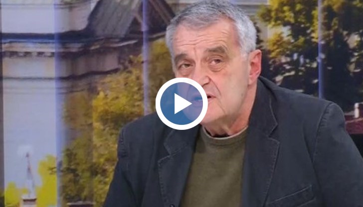 "Един корумпиран политик, за който знаеш, че е корумпиран, за който можеш да докажеш, че е корумпиран, той е лесно управляем", казва писателят