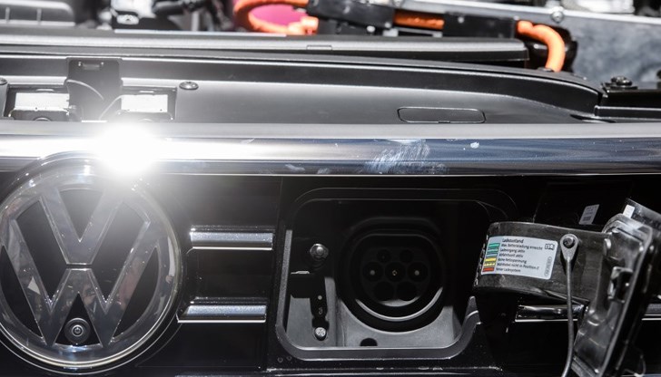 Процесът се наблюдава от компетентните органи, които определят проблема като "дефектно заварена връзка", която може да бъде рисков фактор при евентуално откачане на плочката на педала на спирачката