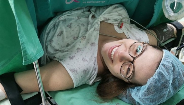 Актрисата Радина Думанян роди първото си дете рано тази сутрин в пловдивската АГ болница „Селена“